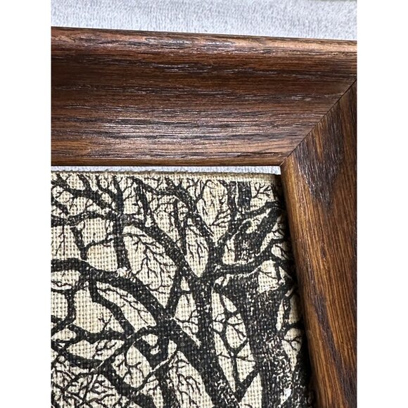 KayDee Red Barn Winter Scene Linen Print Wood Framed Wall Hanging Art 16"x16" - Picture 4 of 9